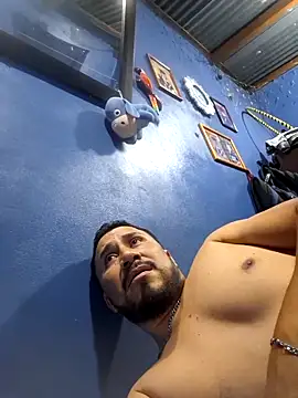 Eumanzor online show from March 2026 02:41:03 AM