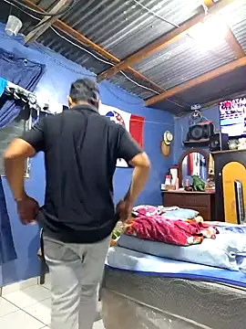 Eumanzor online show from February 2026 02:00:01 AM