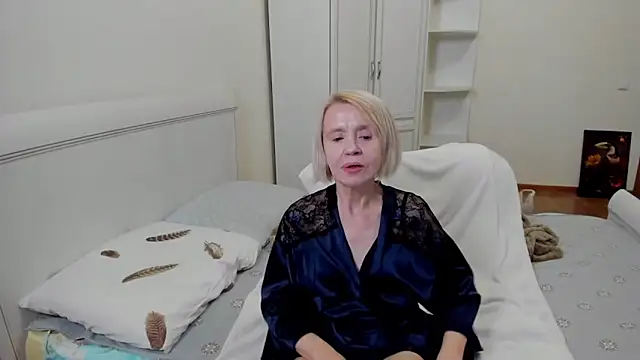 aminalive online show from November 2025 06:19:02 PM