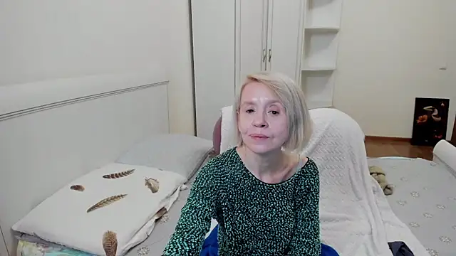 aminalive online show from December 2025 07:02:01 PM