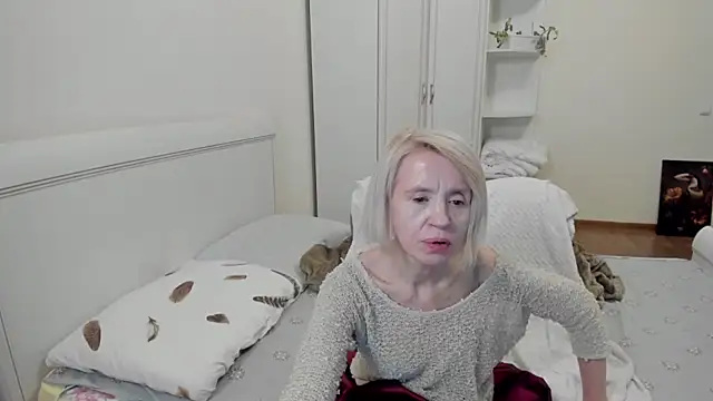 aminalive online show from December 2025 08:04:02 PM