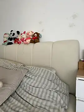 Snapshot of oriana_zoeee chatting on November 2025 09:51:02 PM oriana zoeee online show from November 2025 09:51:02 PM