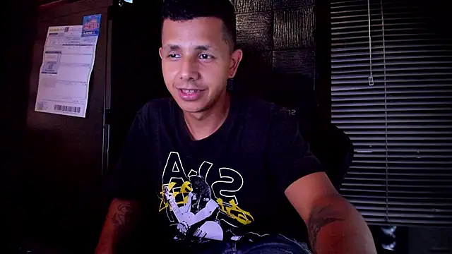 boy bigcock24cm online show from May 2026 10:19:01 PM
