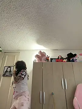 valenor  online show from May 2026 04:22:02 PM