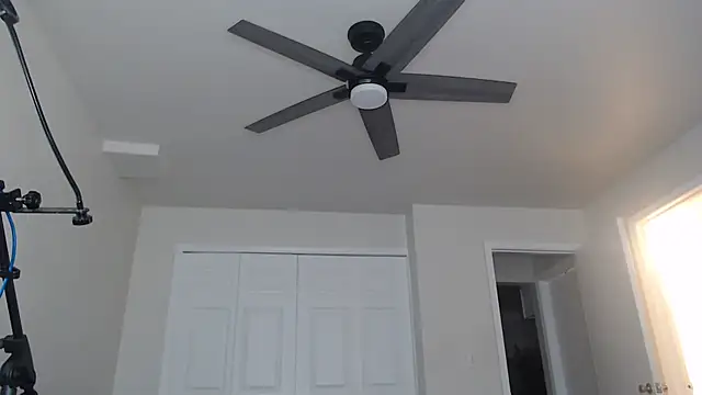 Snapshot of ChrisVacher chatting on September 2025 07:43:02 PM ChrisVacher online show from September 2025 07:43:02 PM