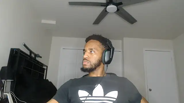 Snapshot of ChrisVacher chatting on March 2026 12:49:02 AM ChrisVacher online show from March 2026 12:49:02 AM