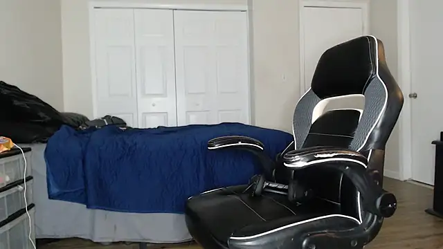 Snapshot of ChrisVacher chatting on February 2026 11:24:01 PM ChrisVacher online show from February 2026 11:24:01 PM