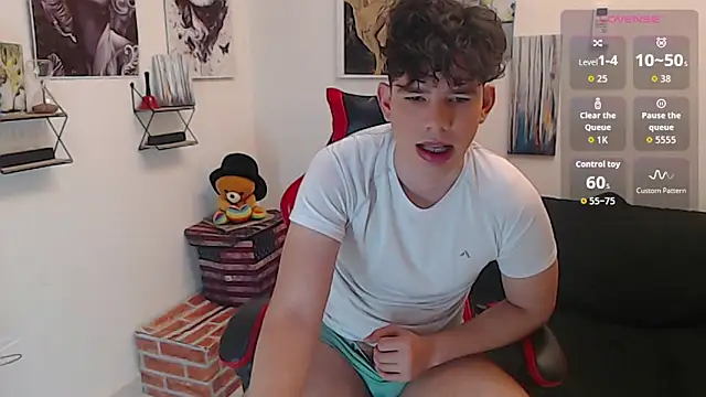 Oliverboy- online show from June 2026 11:35:01 PM