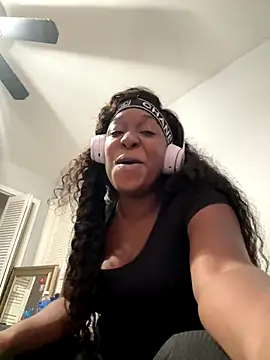 Snapshot of tokyopetitexx chatting on October 2025 05:47:01 PM tokyopetitexx online show from October 2025 05:47:01 PM