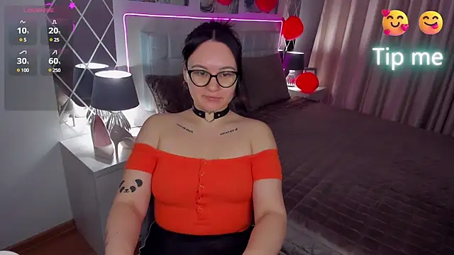 EsterLogan online show from March 2025 09:07:02 AM