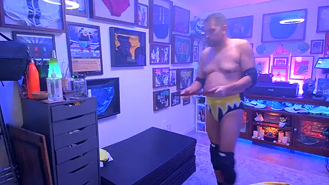 Snapshot of Briefs_bud chatting on January 2025 01:18:02 AM Briefs bud online show from January 2025 01:18:02 AM