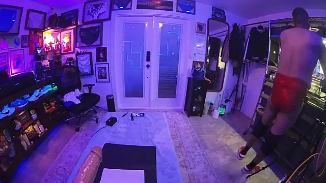 Snapshot of Briefs_bud chatting on February 2025 07:26:02 AM Briefs bud online show from February 2025 07:26:02 AM