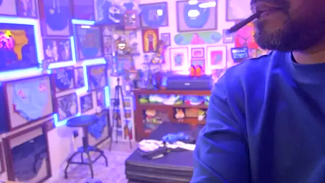 Briefs bud online show from November 2025 01:28:01 AM