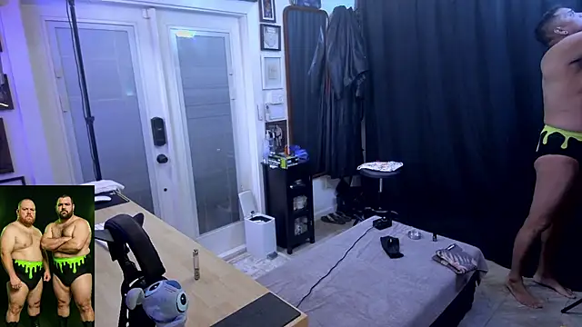 Briefs bud online show from December 2025 04:17:01 AM