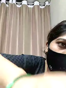 Snapshot of Your_chahat chatting on January 2025 01:21:02 AM Your chahat online show from January 2025 01:21:02 AM