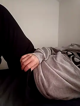 ScalicHat69 online show from February 2026 03:28:01 PM