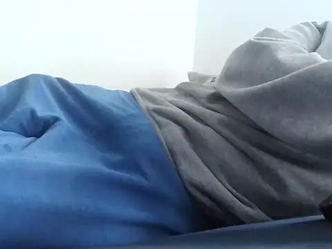 ScalicHat69 online show from December 2025 10:32:02 AM