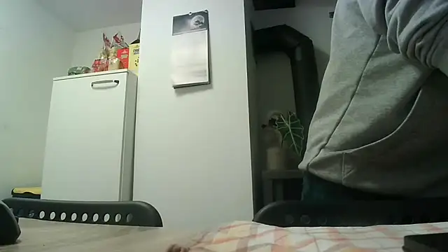 ScalicHat69 online show from December 2025 07:24:02 AM