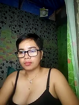 Snapshot of lovely_samxxx24 chatting on February 2025 11:17:02 AM lovely samxxx24 online show from February 2025 11:17:02 AM