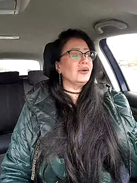 x  KHALEESI  x online show from November 2025 09:24:02 AM