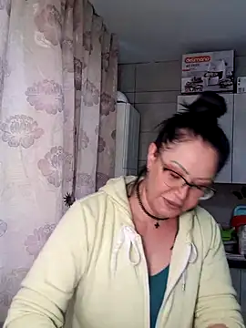 x  KHALEESI  x online show from November 2025 12:09:01 PM