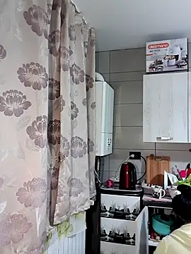 x  KHALEESI  x online show from November 2025 03:48:02 PM