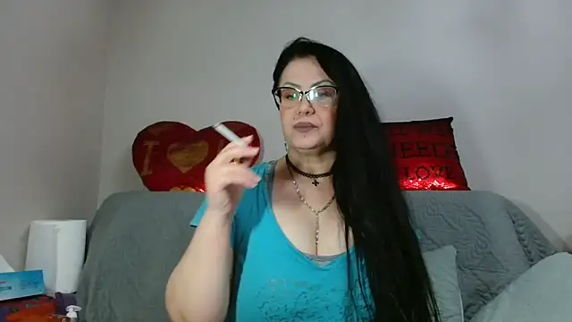 x  KHALEESI  x online show from November 2025 07:06:01 PM