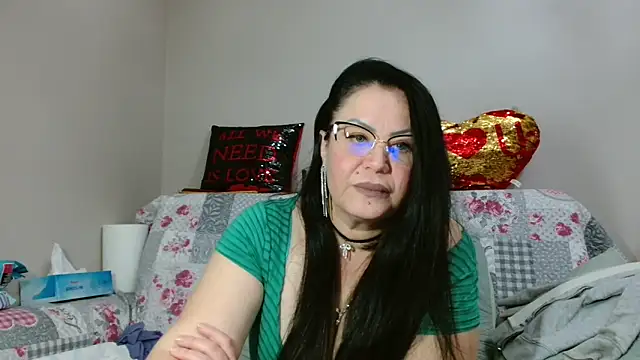 x  KHALEESI  x online show from November 2025 08:53:02 PM