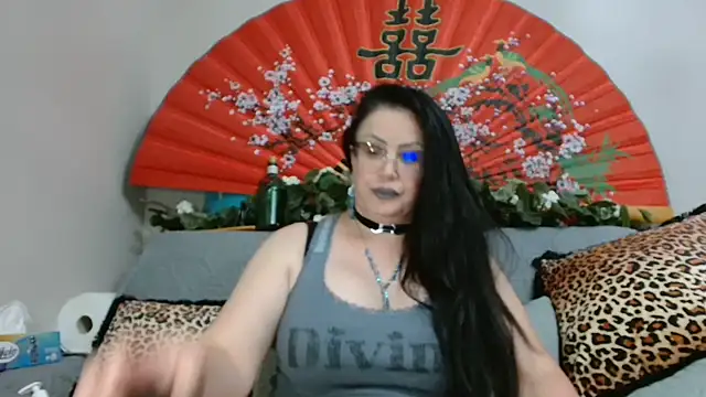 x  KHALEESI  x online show from June 2026 06:38:02 PM