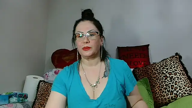 x  KHALEESI  x online show from March 2025 09:05:02 PM