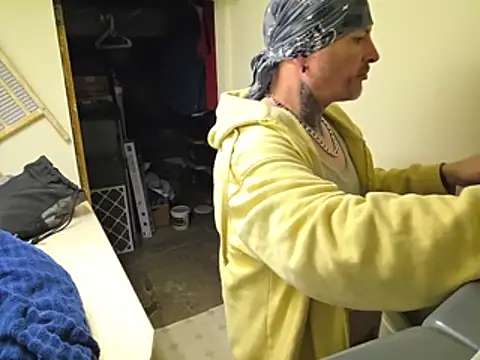 smoke777999 online show from February 2026 10:35:02 AM