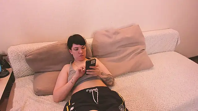 secret dreams   online show from May 2026 08:23:02 AM