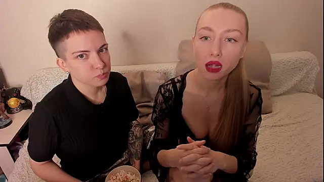 secret dreams   online show from November 2025 03:45:01 PM