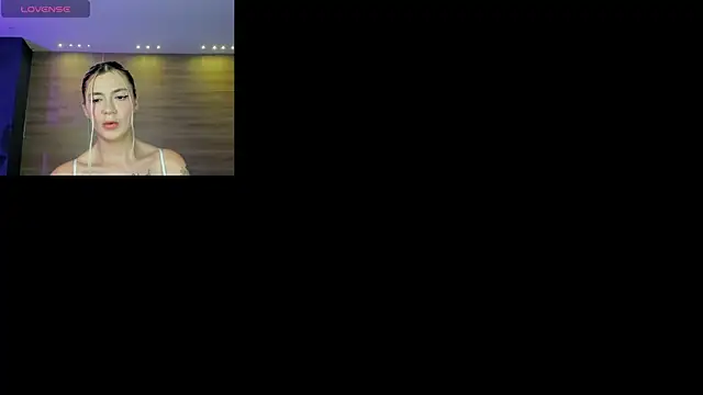 NiaHolland online show from February 2026 07:57:02 PM