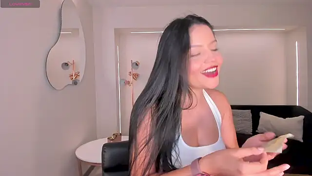 NinaMichelle online show from March 2026 06:20:01 PM