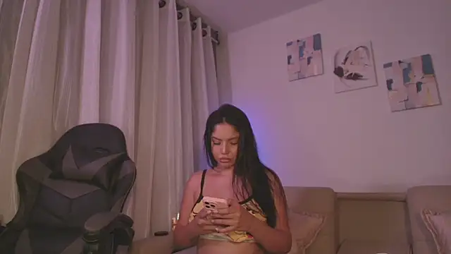 NinaMichelle online show from March 2025 04:19:01 AM