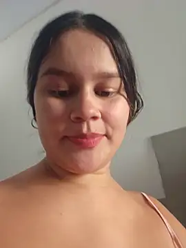 sweet lucia online show from November 2025 02:43:02 PM