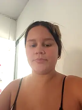 sweet lucia online show from November 2025 03:17:02 PM