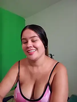 Snapshot of sweet_lucia chatting on March 2026 01:44:01 PM sweet lucia online show from March 2026 01:44:01 PM