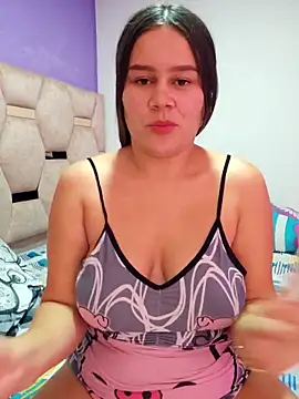 Snapshot of sweet_lucia chatting on March 2026 03:06:01 PM sweet lucia online show from March 2026 03:06:01 PM