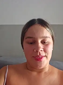 Snapshot of sweet_lucia chatting on February 2025 07:42:02 PM sweet lucia online show from February 2025 07:42:02 PM