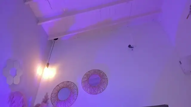 Snapshot of hot_booty_ chatting on October 2025 12:57:02 PM hot booty online show from October 2025 12:57:02 PM