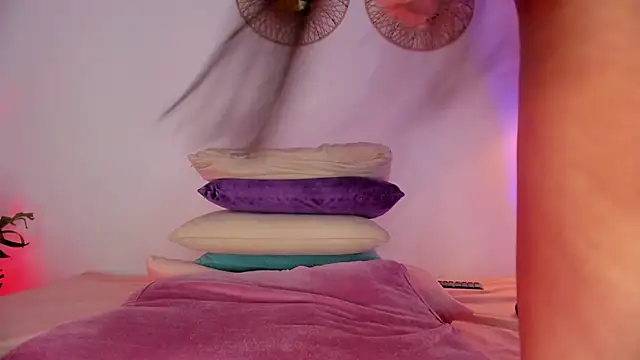 hot booty  online show from March 2026 10:47:02 PM