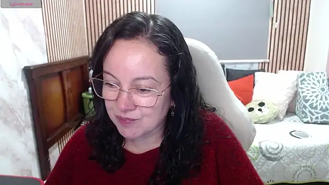 Snapshot of Sonialorens_ chatting on May 2026 04:36:01 PM Sonialorens online show from May 2026 04:36:01 PM
