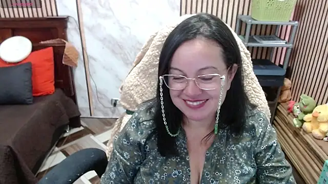 Sonialorens  online show from March 2026 08:31:02 PM