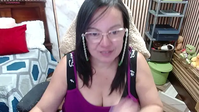 Sonialorens  online show from March 2026 09:08:02 PM