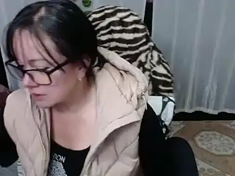 Snapshot of Sonialorens_ chatting on February 2025 08:10:01 PM Sonialorens  online show from February 2025 08:10:01 PM