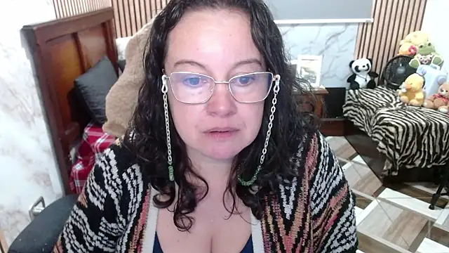 Snapshot of Sonialorens_ chatting on April 2026 04:35:01 PM Sonialorens online show from April 2026 04:35:01 PM