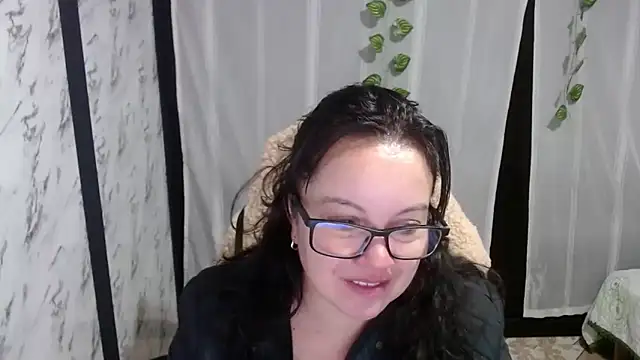 Snapshot of Sonialorens_ chatting on March 2025 12:02:02 PM Sonialorens  online show from March 2025 12:02:02 PM