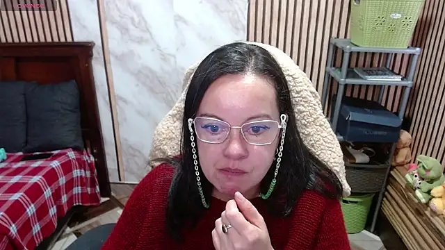 Sonialorens  online show from March 2026 05:25:01 PM